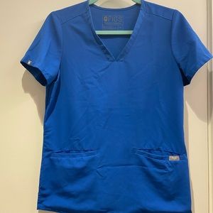 Figs 3 Pocket Top in Royal Blue